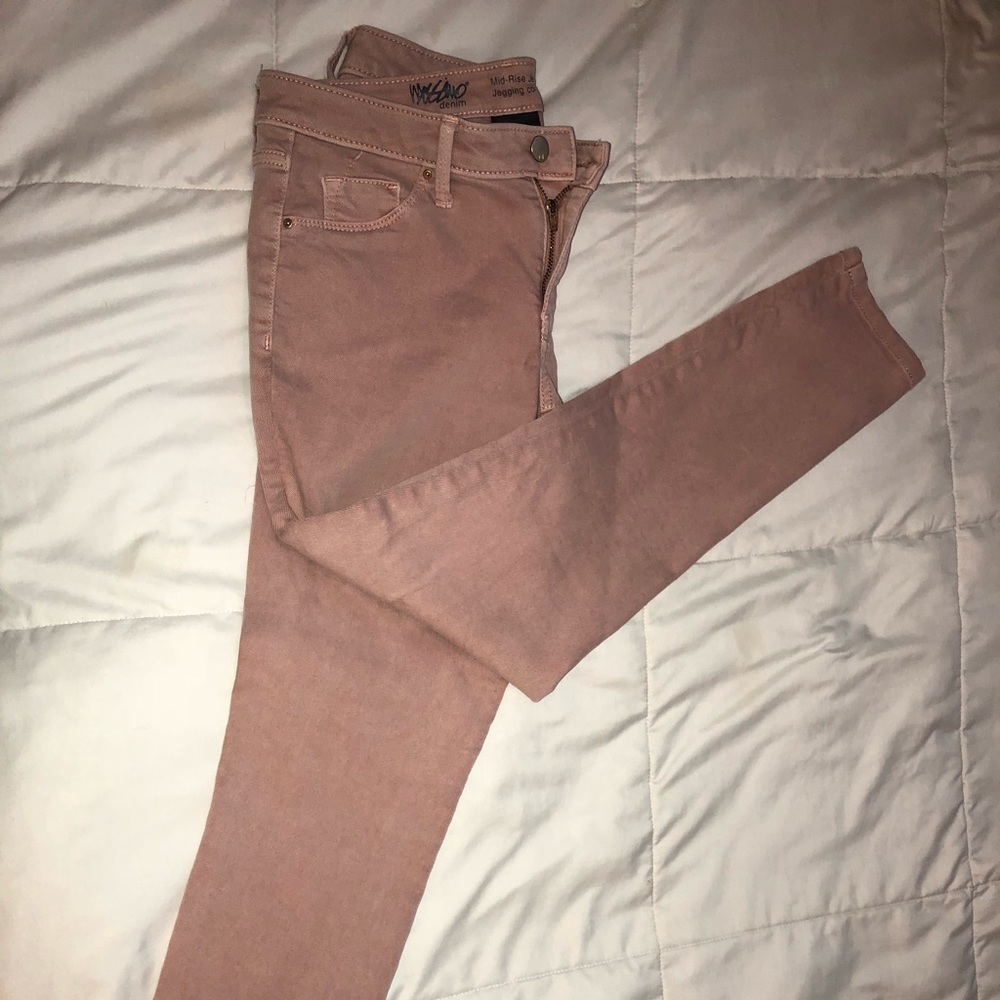 Pink skinny jeans (ankle high)